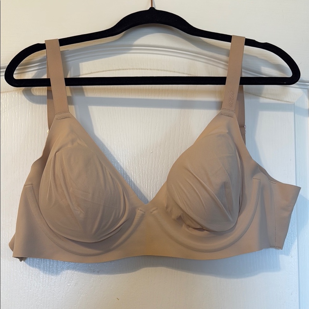 Seamless Tan Bra